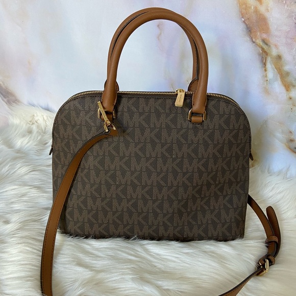 Michael Kors CINDY Large Dome Satchel in BROWN - Picture 2 of 8